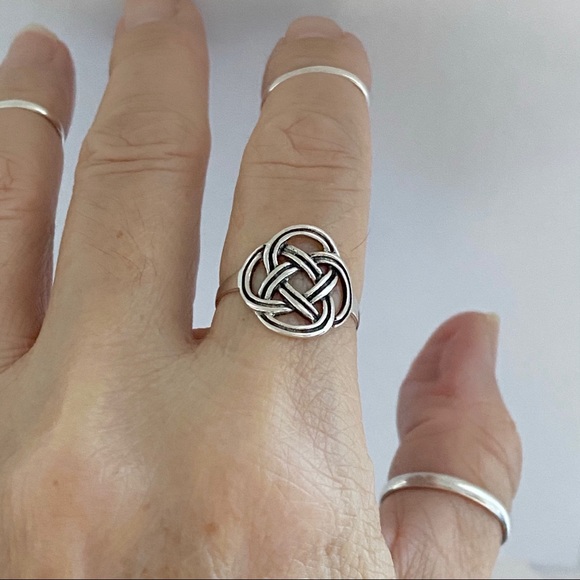 Sterling Silver Round Thin Celtic Ring, Endless Knots, Silver Rings, Love Knot - Picture 12 of 13